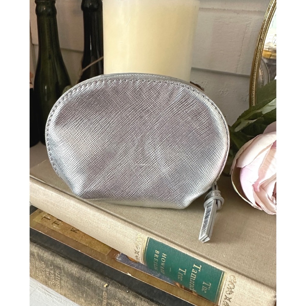 Merona silver metallic coin pouch with zipper